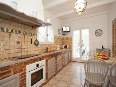 Holiday house Villa in Bagnols mit Pool & Naturparks - Features photo 15