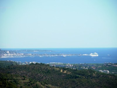 Villa Villa in Les Adrets with Pool & Hill Views - Outdoor photo 9