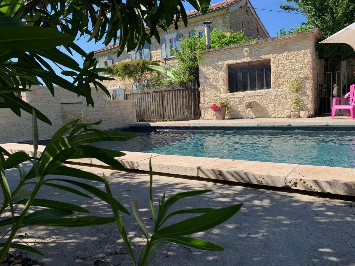 Villa Farmhouse in Carpentras with Pool - Outdoor photo 2