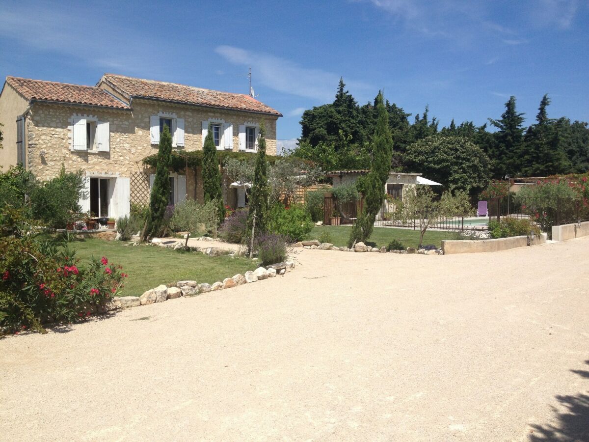 Villa Farmhouse in Carpentras with Pool - Outdoor photo 5