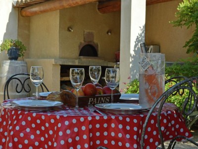 Villa Farmhouse in Carpentras with Pool - Outdoor photo 13
