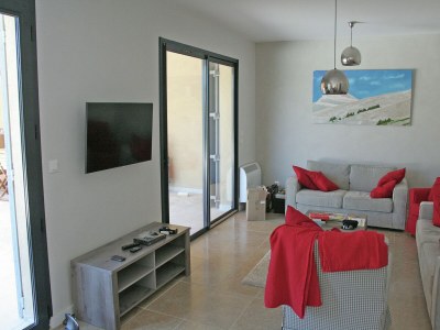 Villa Villa in Malaucène near Mount Ventoux - Features photo 23