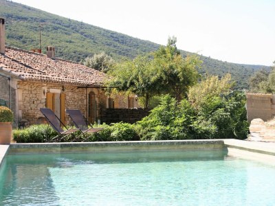 Holiday house Ferienhaus in Lacoste mit Pool - Outdoor photo 2