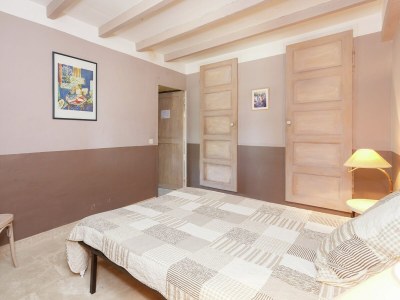 Holiday house Cottage in Oppède with Pool and Garden - Features photo 24