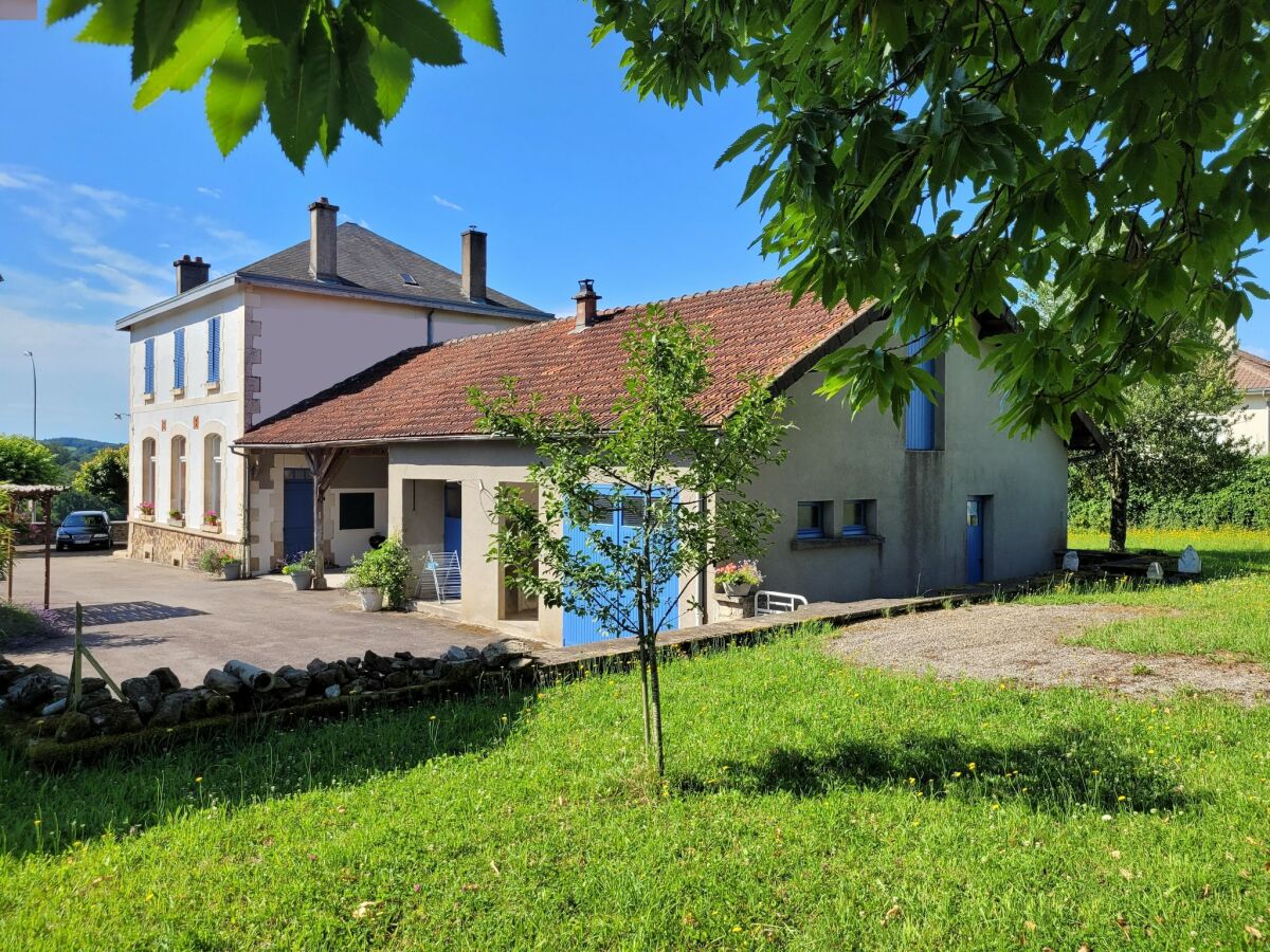 Holiday house Holiday Home in Limousin near Forest - Outdoor photo 4