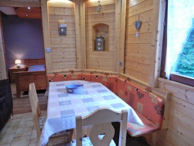 Chalet Ventron Chalet with Hill Views - Features photo 11