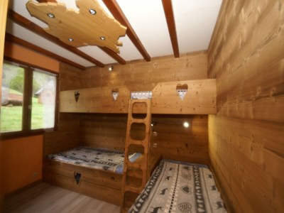 Chalet Ventron Chalet with Hill Views - Features photo 19