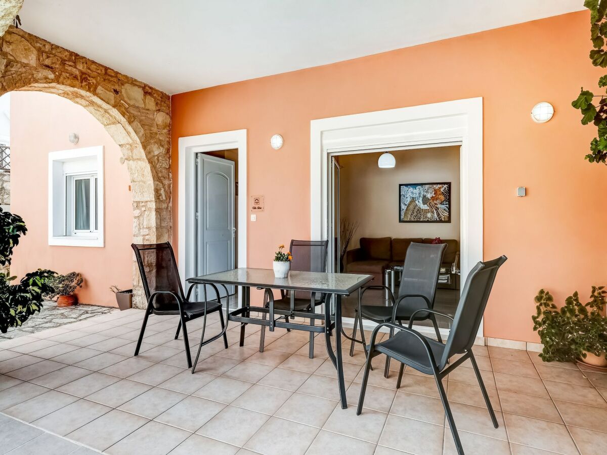 Villa Villa in Kalamitsi bei Weißen Bergen - Outdoor photo 2