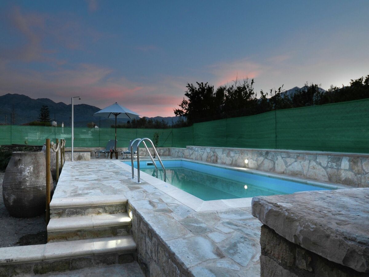 Holiday house Villa auf Kreta mit Weinberg-Erlebnis - Outdoor photo 2