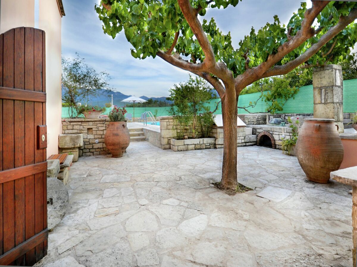 Holiday house Villa auf Kreta mit Weinberg-Erlebnis - Outdoor photo 3