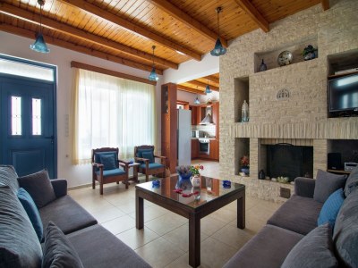 Villa Villa in Lefkogia near Souda Beach - Features photo 18