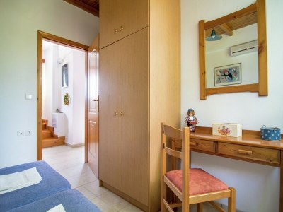 Villa Villa in Lefkogia near Souda Beach - Features photo 24