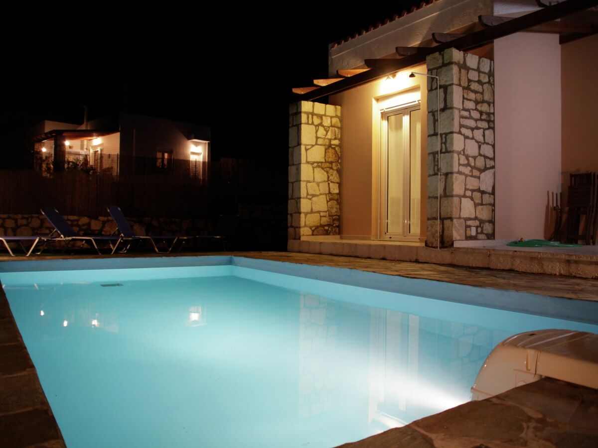 Villa Villa in Loutra with Pool near Rethymno - Outdoor photo 2