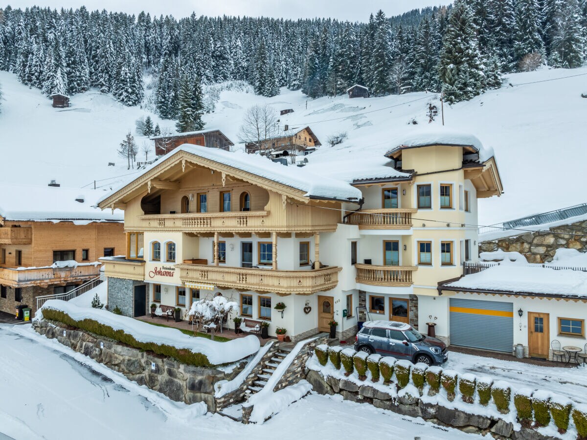 Holiday house Johanna im Zillertal - Outdoor photo 2