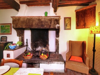 Farmhouse Luxuriöses Bauernhaus in Rufina mit Terrasse - Features photo 16