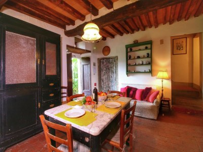 Farmhouse Luxuriöses Bauernhaus in Rufina mit Terrasse - Features photo 20