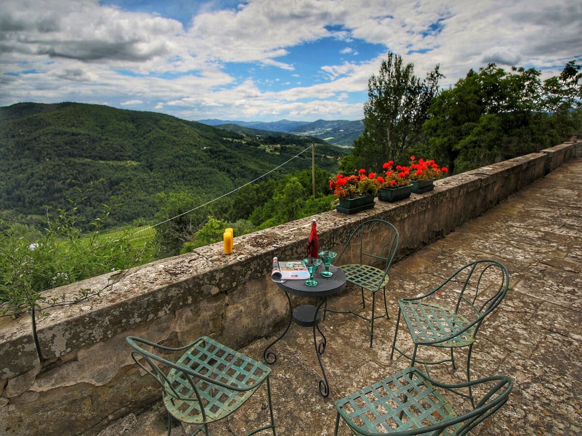 Farmhouse Geräumiges Bauernhaus in Rufina mit eigenem Pool - Outdoor photo 4