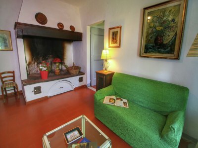 Farmhouse Geräumiges Bauernhaus in Rufina mit eigenem Pool - Features photo 16