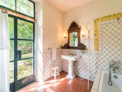 Farmhouse Farmhouse in Tuscany near Renaissance Villa - Features photo 23