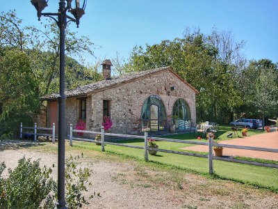 Holiday house Cottage in Todi with Pool and Terrace in Todi - Holiday house