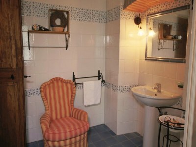 Apartment Apartment in Todi with Pool & History - Features photo 23