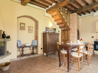 Apartment Apartment in Todi with Pool and Garden - Features photo 16