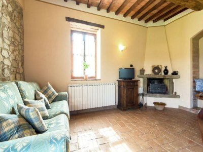 Apartment Apartment in Todi with Pool and Garden - Features photo 20