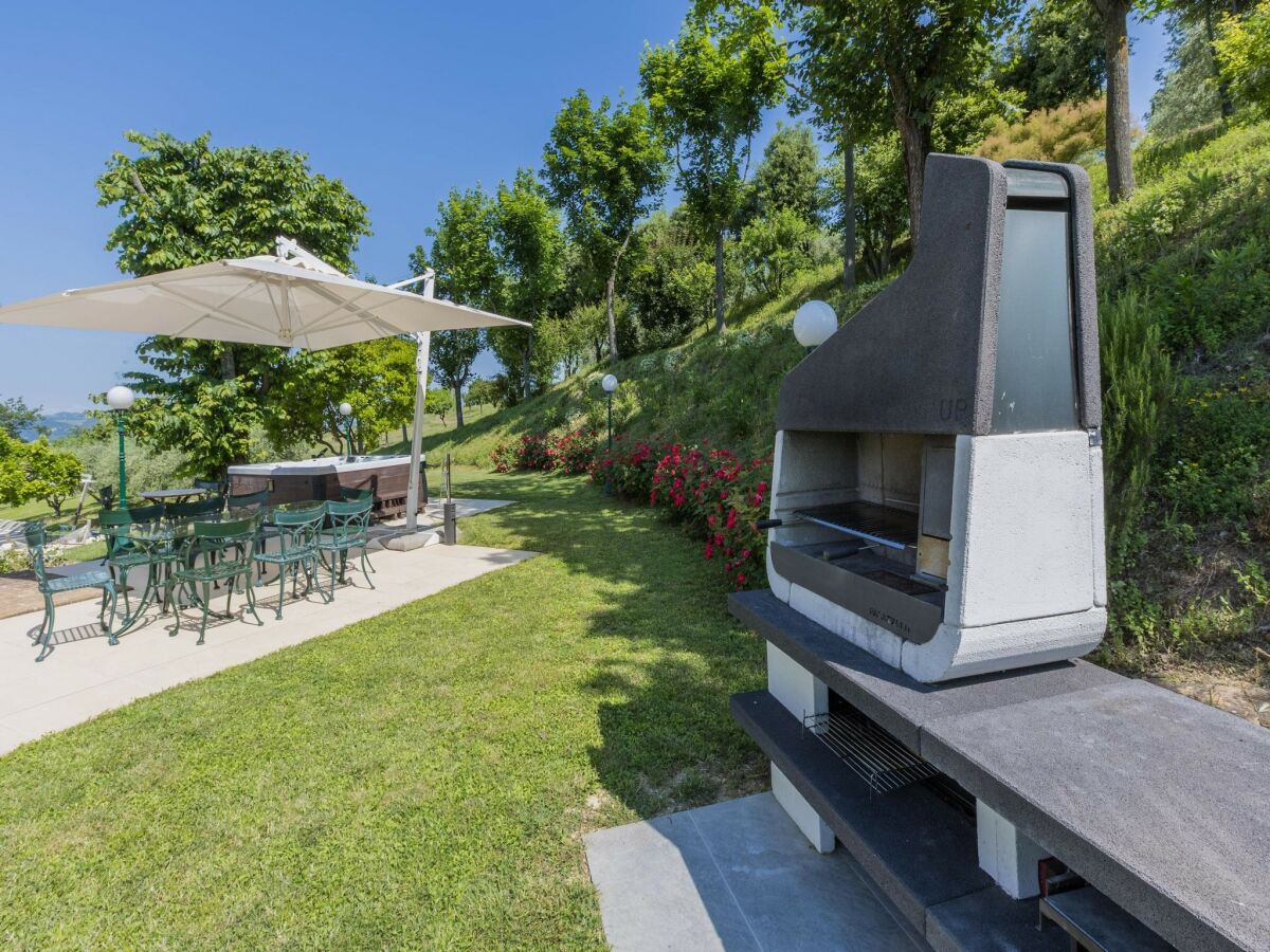 Villa Scenic villa with heated pool - Outdoor photo 5