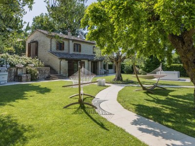 Villa Scenic villa with heated pool - Outdoor photo 9