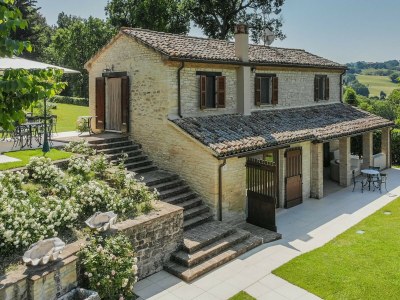 Villa Scenic villa with heated pool - Outdoor photo 12