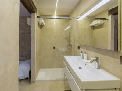 Villa Scenic villa with heated pool - Features photo 29