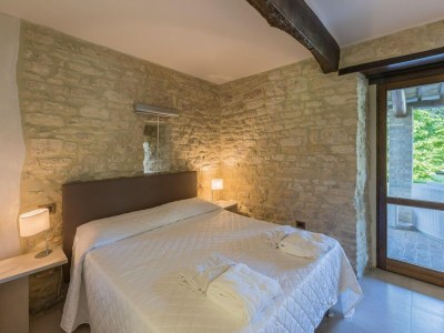 Villa Scenic villa with heated pool - Features photo 32