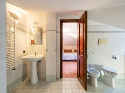 Villa Villa in Monterotondo with Pool & Tiber Views - Features photo 13