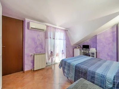 Villa Villa in Monterotondo with Pool & Tiber Views - Features photo 32