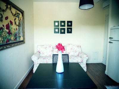 Apartment San Marino Poolside Stay - Features photo 16