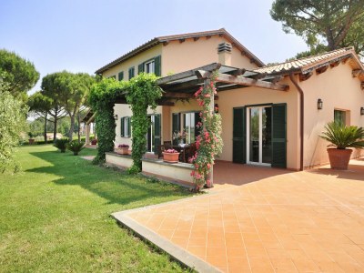 Villa Villa in Magliano Sabina with Private Pool - Outdoor photo 2
