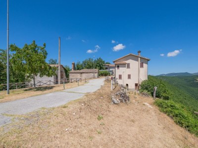 Holiday house Ferienhaus in Sellano mit Pool & Sonnenterrasse - Outdoor photo 4
