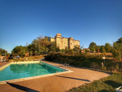 Castle Umbriens Charme am Pool in Collazzone - Castle