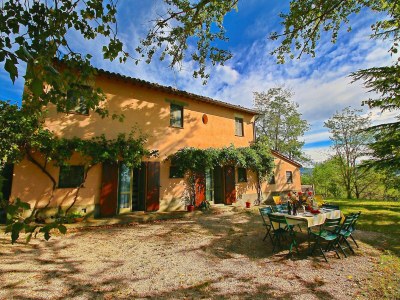 Farmhouse Tranquil Haven in Todi Countryside - Outdoor photo 4