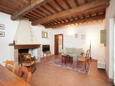 Farmhouse Tranquil Haven in Todi Countryside - Features photo 17