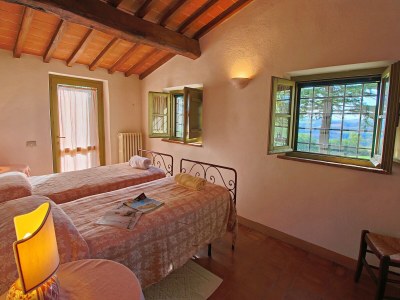 Farmhouse Tranquil Haven in Todi Countryside - Features photo 39