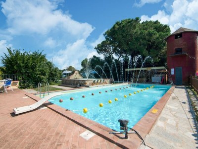 Farmhouse Belvilla by OYO Large Farmhouse with Pool - Outdoor photo 14