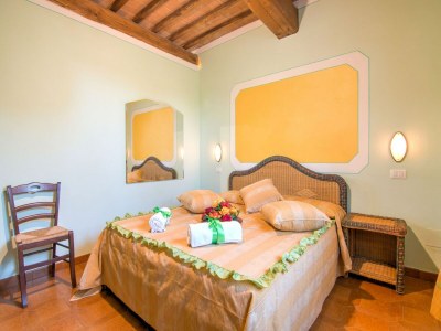 Farmhouse Belvilla by OYO Large Farmhouse with Pool - Features photo 21