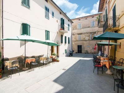 Farmhouse Belvilla by OYO Large Farmhouse with Pool - Environment photo 34