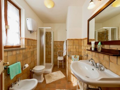 Farmhouse Farmhouse in Città della Pieve with Pool - Features photo 33