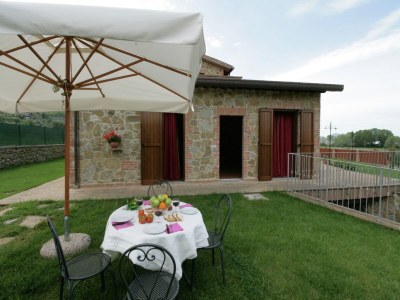 Cottage Wunderschönes Herrenhaus am Monte del Lago mit Seeblick - Outdoor photo 4