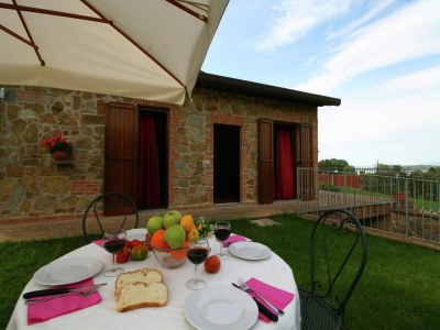 Cottage Wunderschönes Herrenhaus am Monte del Lago mit Seeblick - Outdoor photo 9