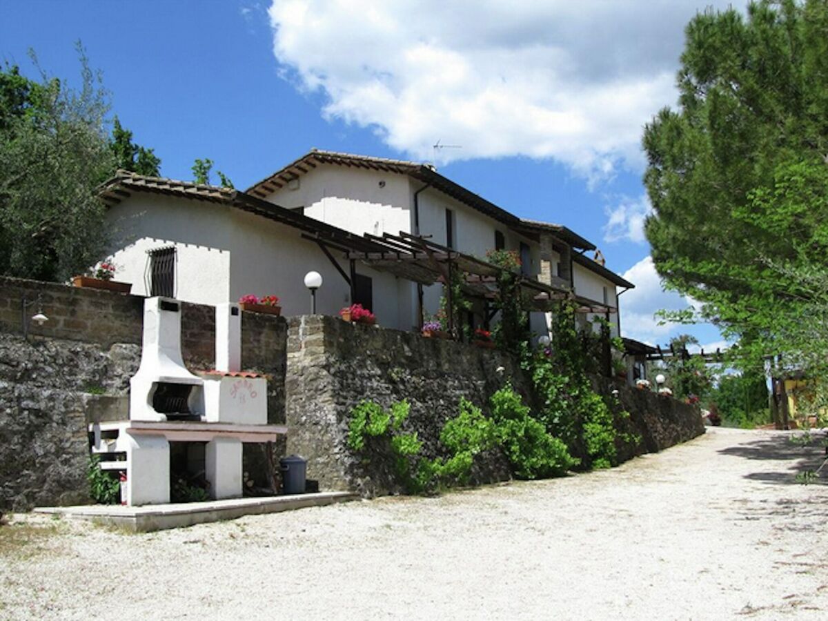 Holiday house Cottage in Bettona with Pool & Near Assisi - Outdoor photo 2