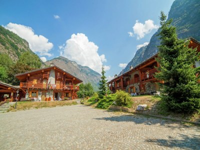 Apartment Pet-Friendly Mountain Escape - Outdoor photo 16