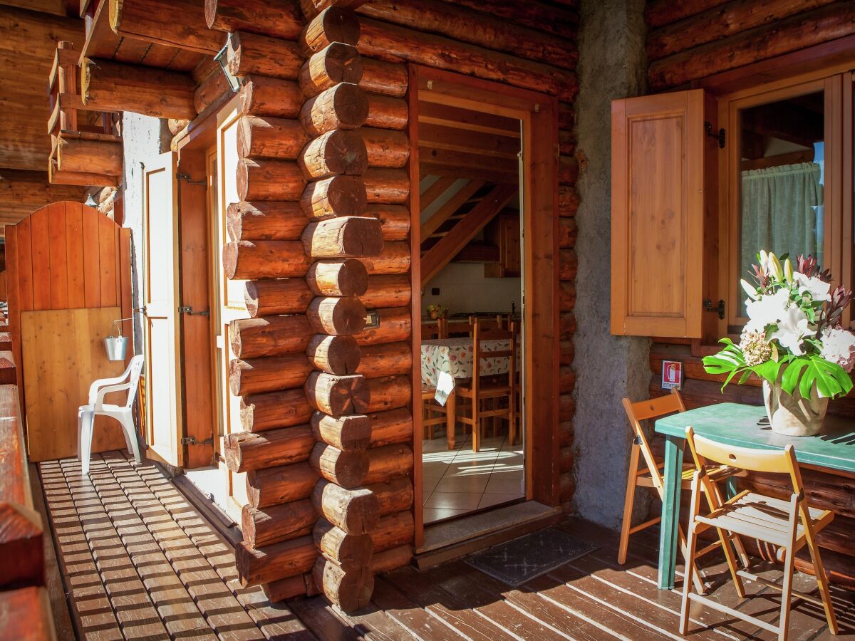 Apartment A Cozy Alpine Retreat - Outdoor photo 5